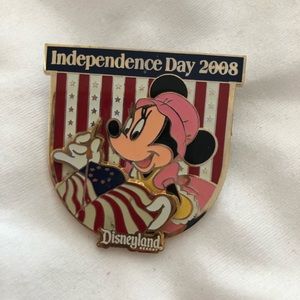 Patriotic Minnie Disney Pin limited edition